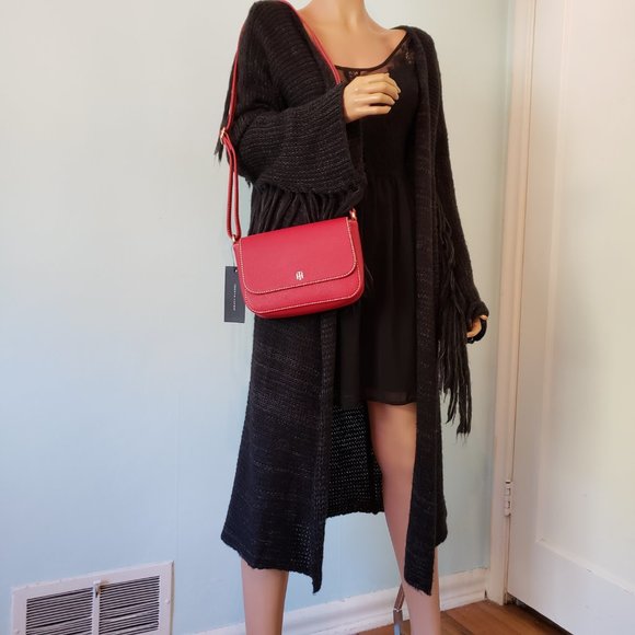 NWT Tommy Hilfiger Red Shoulder Bag. - Picture 15 of 16